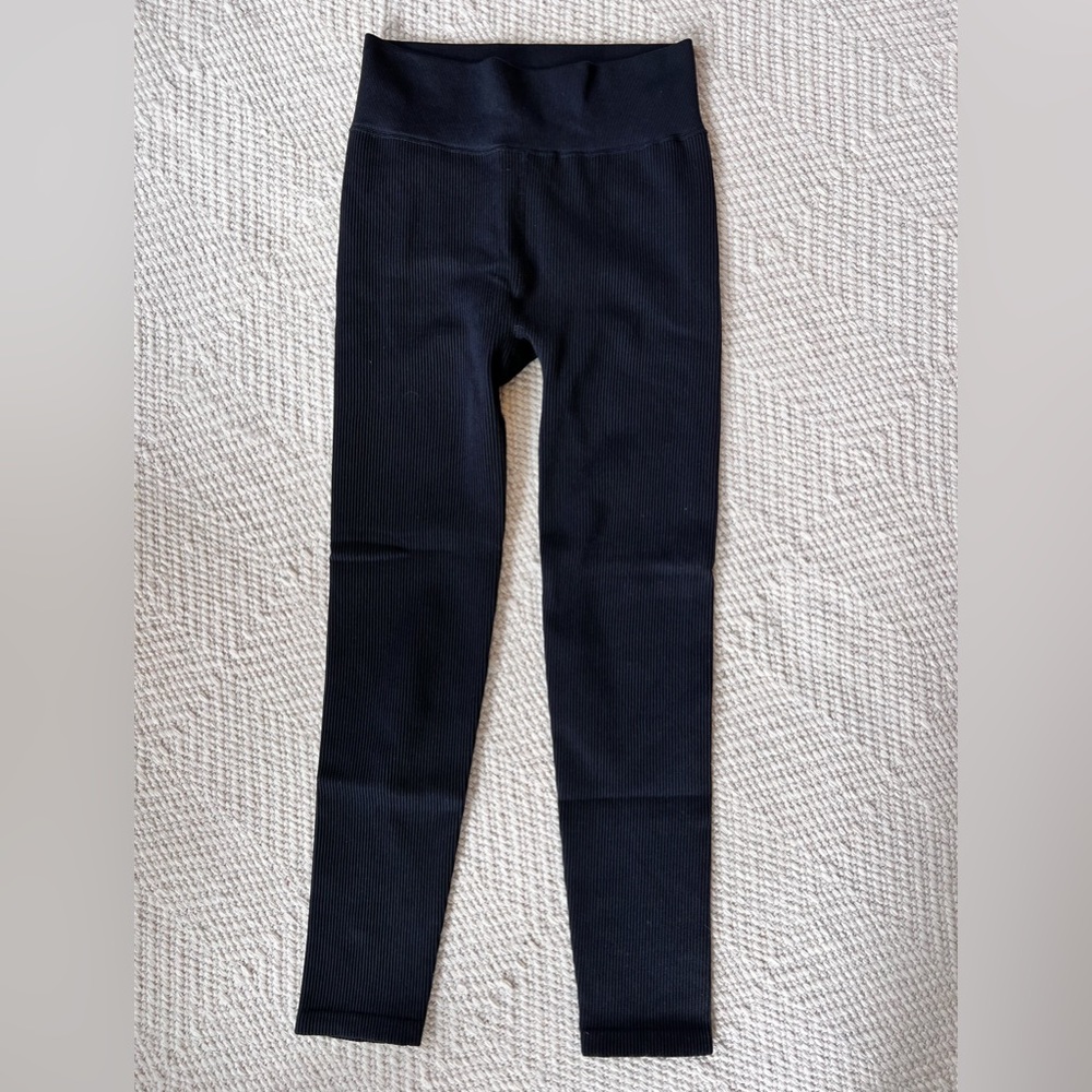 Calvin Klein black ribbed performance legging size S